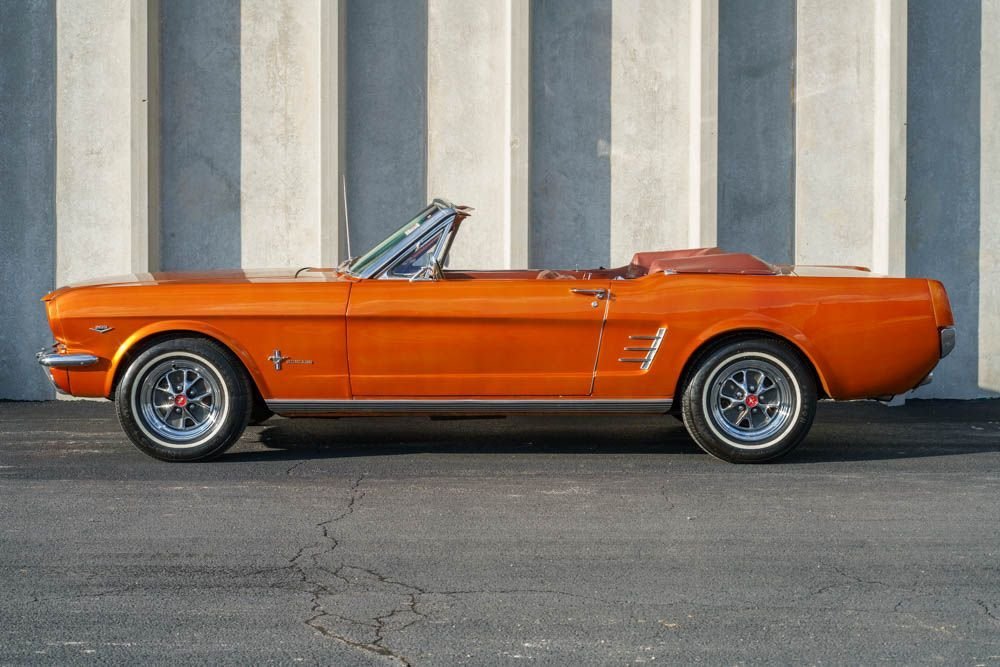 
								1966 Ford Mustang C-Code Convertible full									