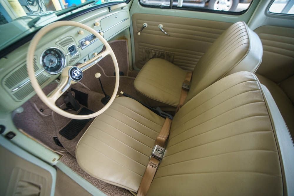 
								1964 Volkswagen Beetle full									