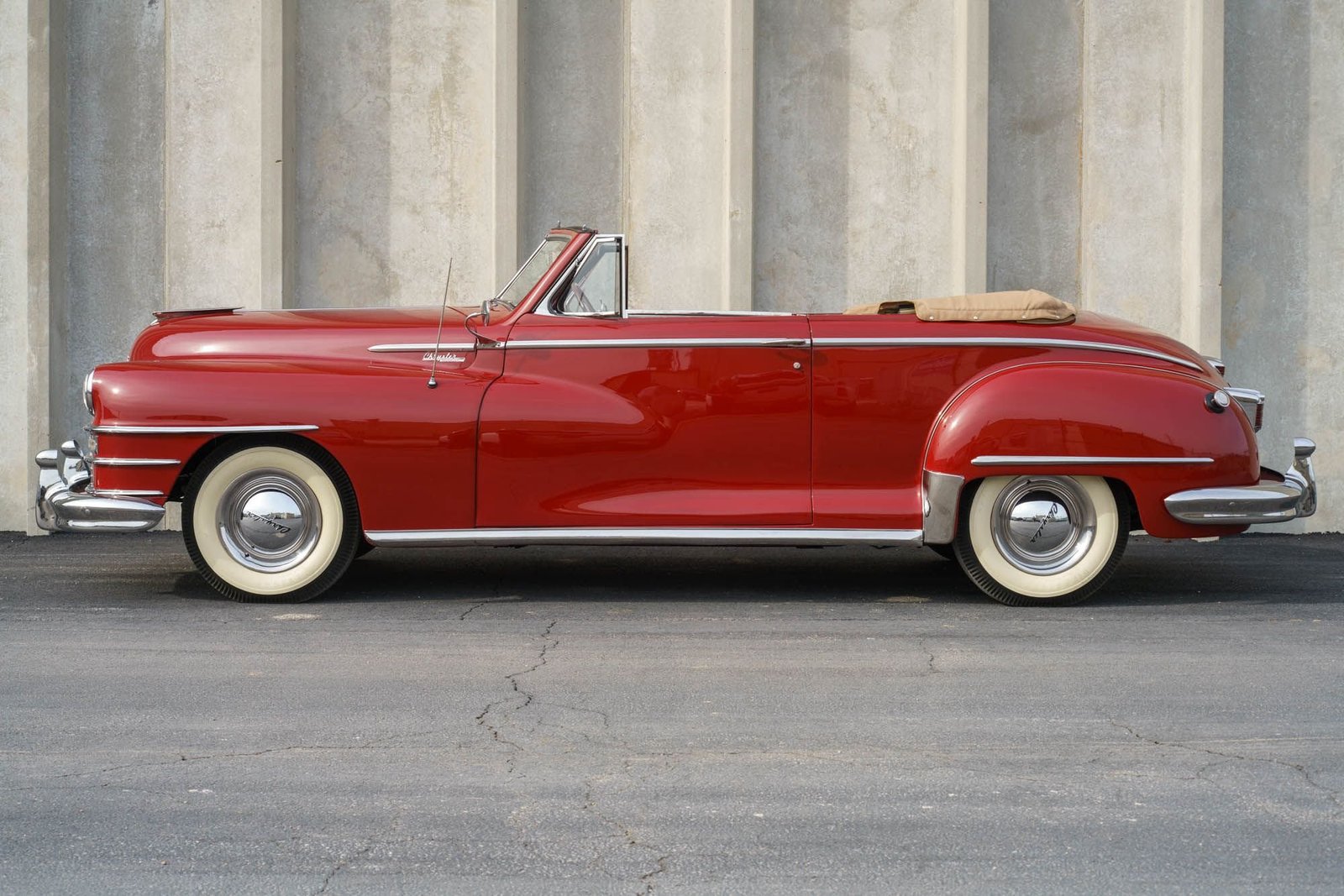 
								1947 Chrysler WindsorConvertible full									