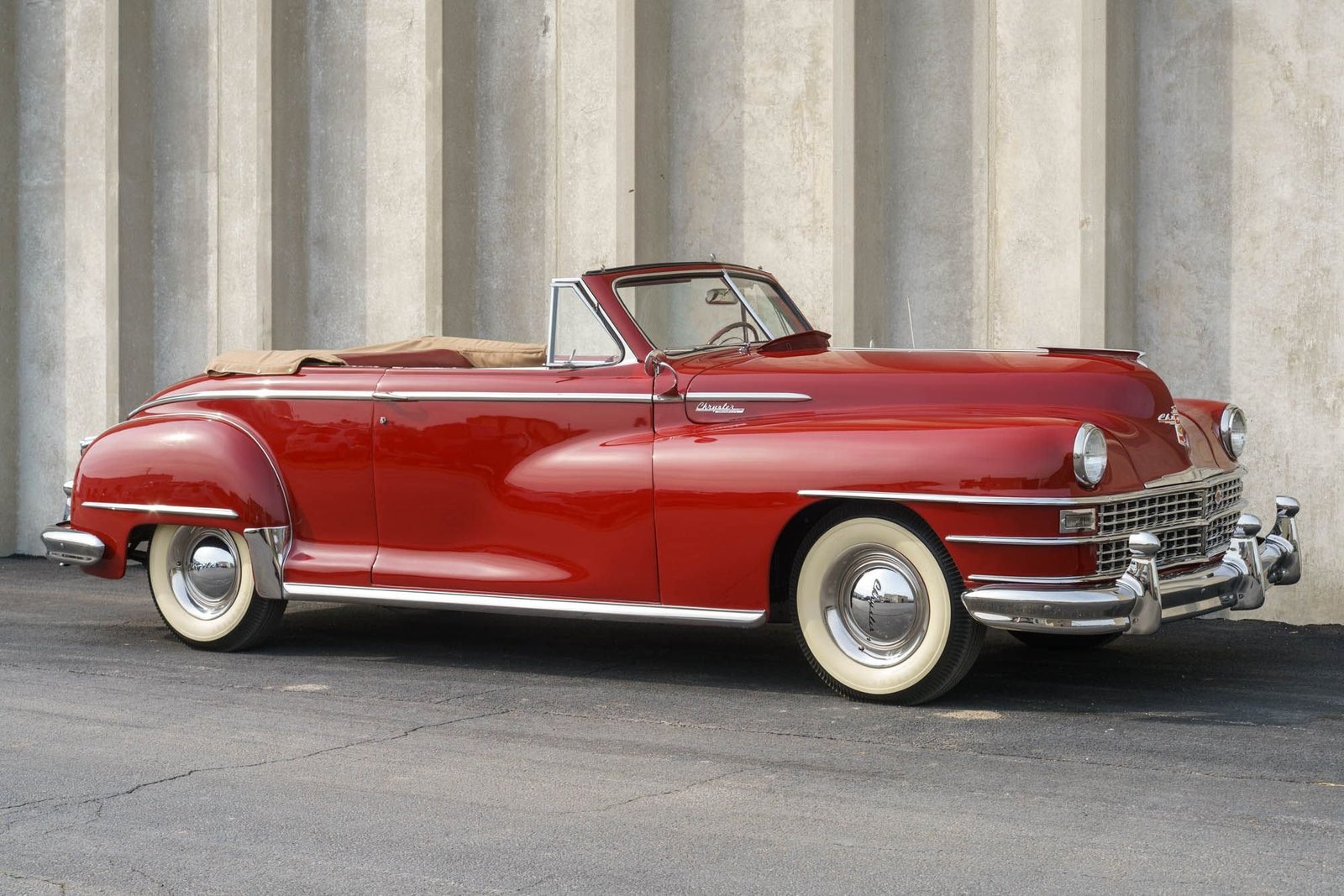 
								1947 Chrysler WindsorConvertible full									