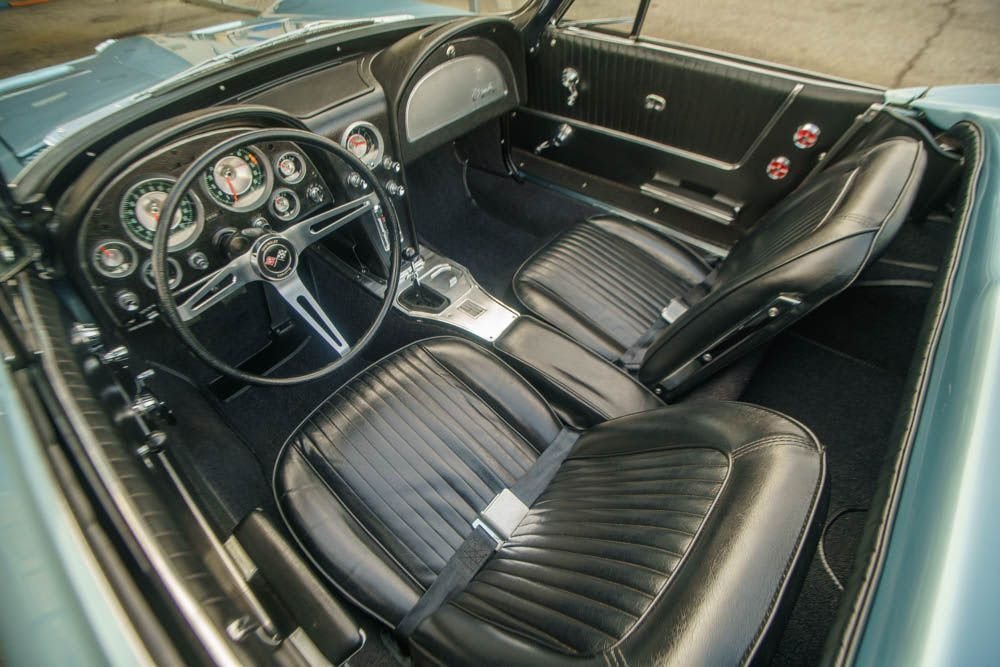 
								1963 Chevrolet Corvette full									