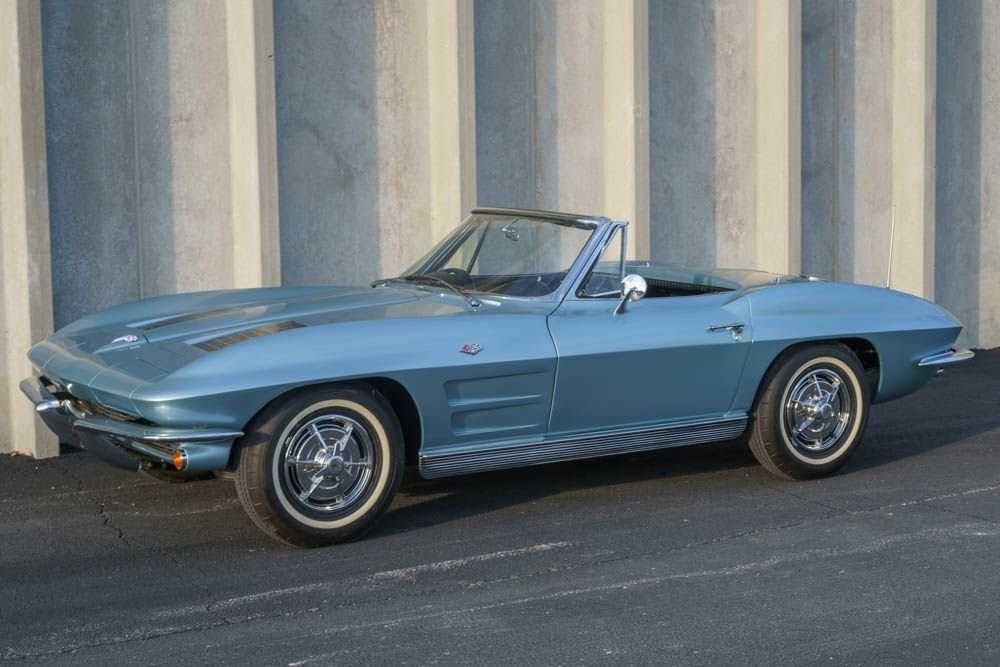 
								1963 Chevrolet Corvette full									