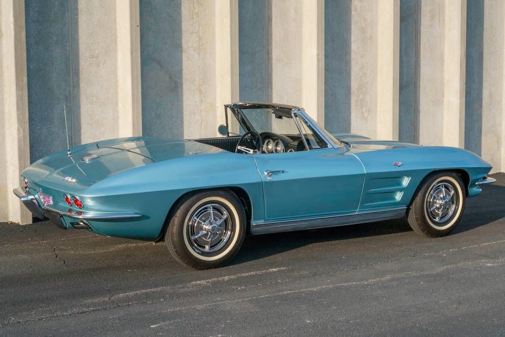 
								1963 Chevrolet Corvette full									
