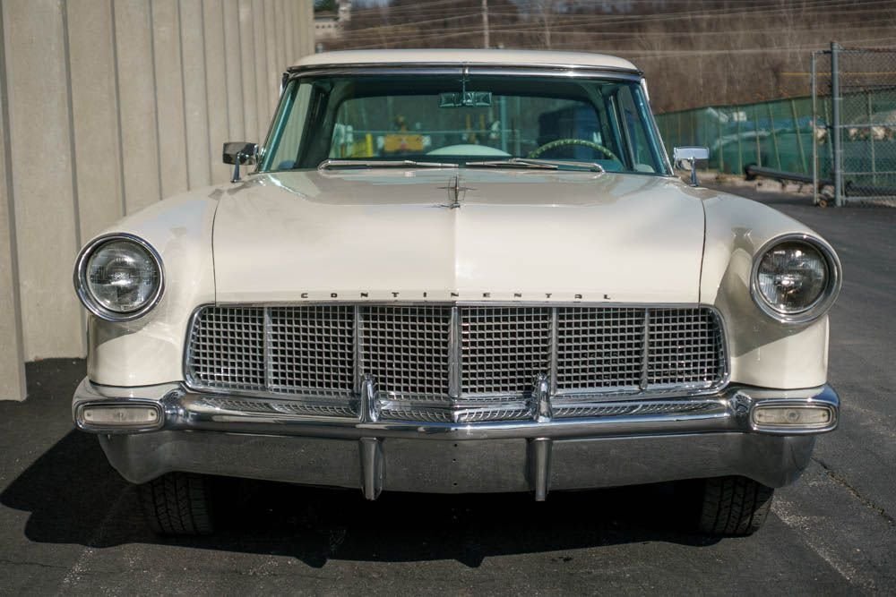 
								1957 Lincoln Continental Mark II full									