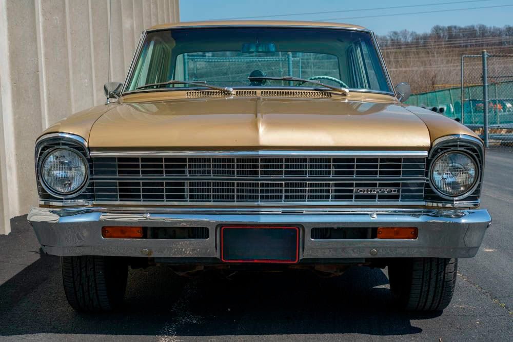 
								1967 Chevrolet Chevy II Nova Sedan full									