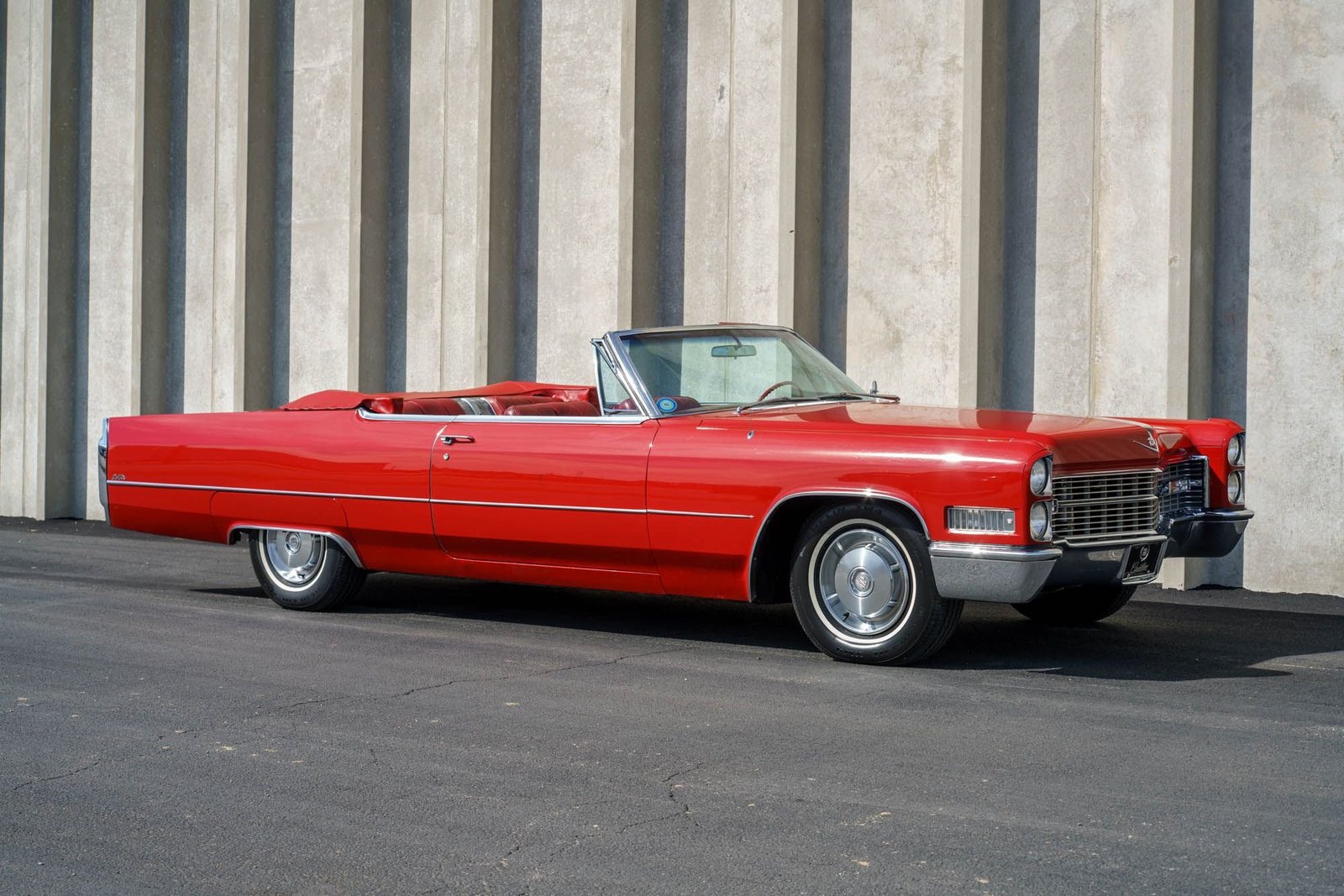 
								1966 Cadillac DeVille full									