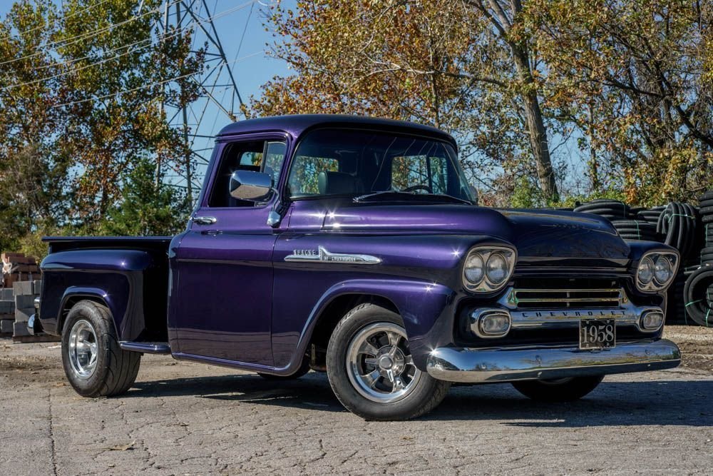 
								1958 Chevrolet Apache full									