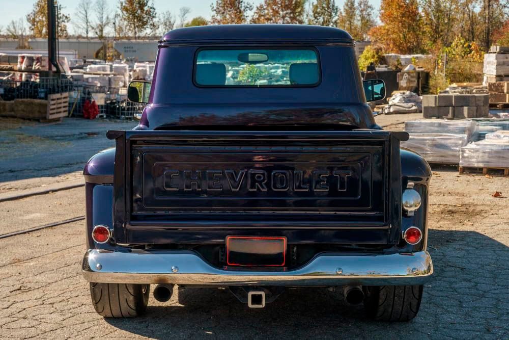 
								1958 Chevrolet Apache full									